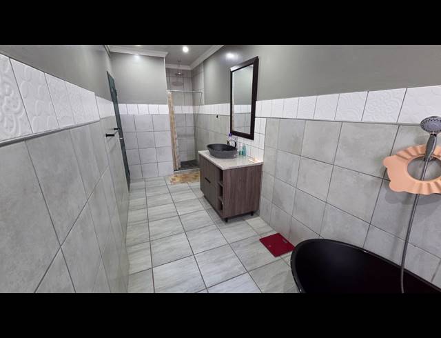 6 BEDROOM HOUSE FOR SALE IN SASOLBURG EXT 23